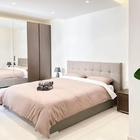 Seaview Penthouse In Mellieha, Views Of Gozo, Near Beaches Apartment *