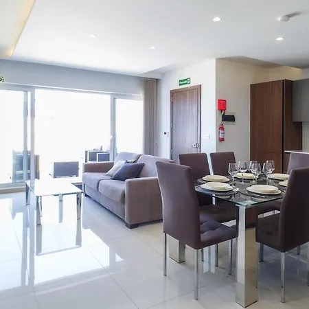Seaview Penthouse In Mellieha, Views Of Gozo, Near Beaches *